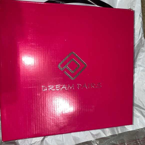 heels - Picture 3 of 6